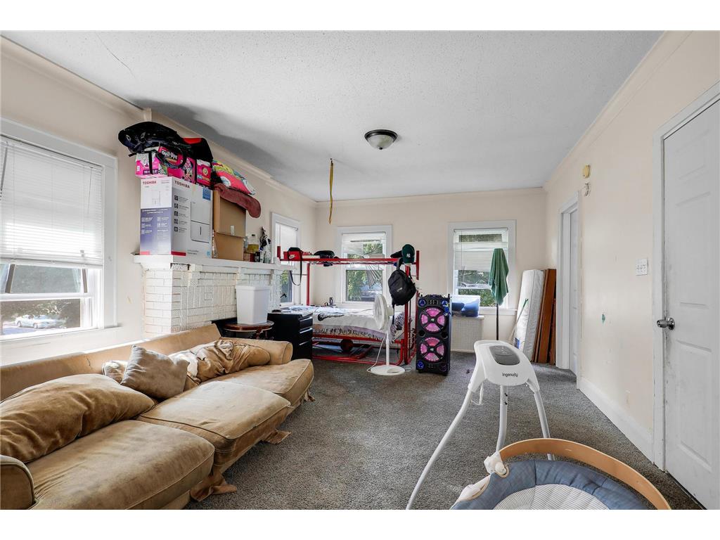 918 Queen Avenue N Minneapolis MN 55411 7013334 image34