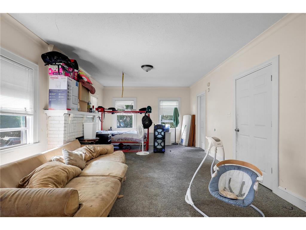 918 Queen Avenue N Minneapolis MN 55411 7013334 image35