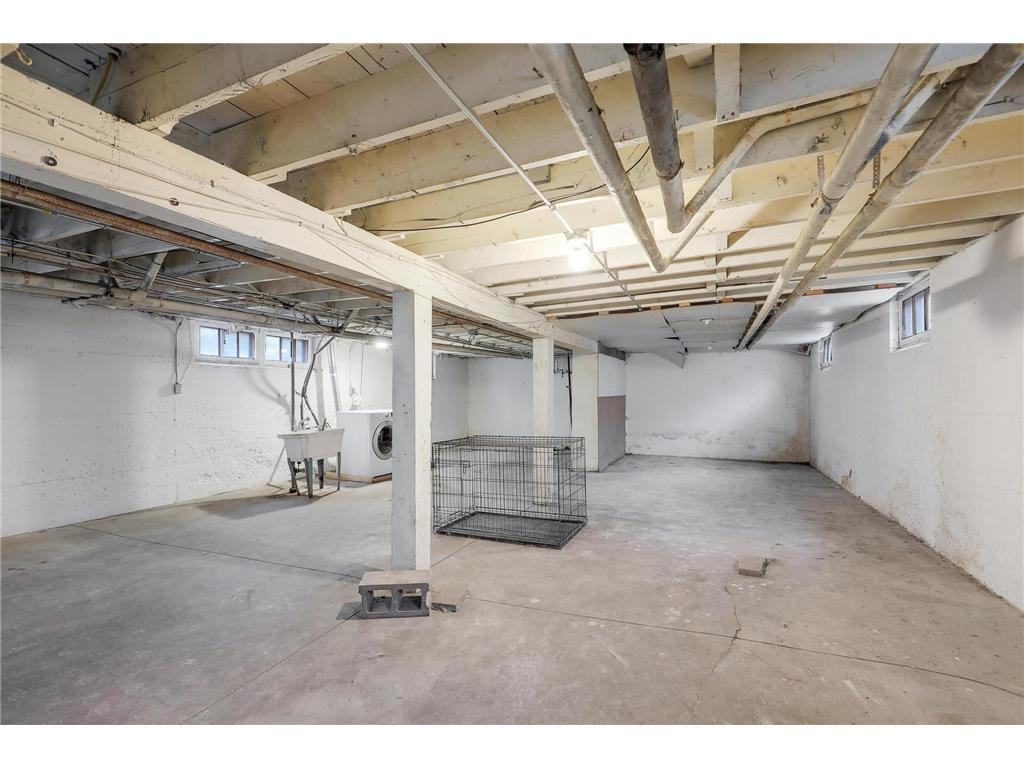 918 Queen Avenue N Minneapolis MN 55411 7013334 image39