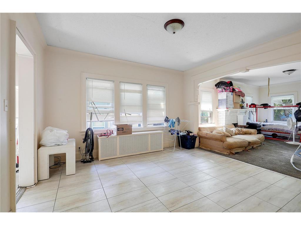 918 Queen Avenue N Minneapolis MN 55411 7013334 image4