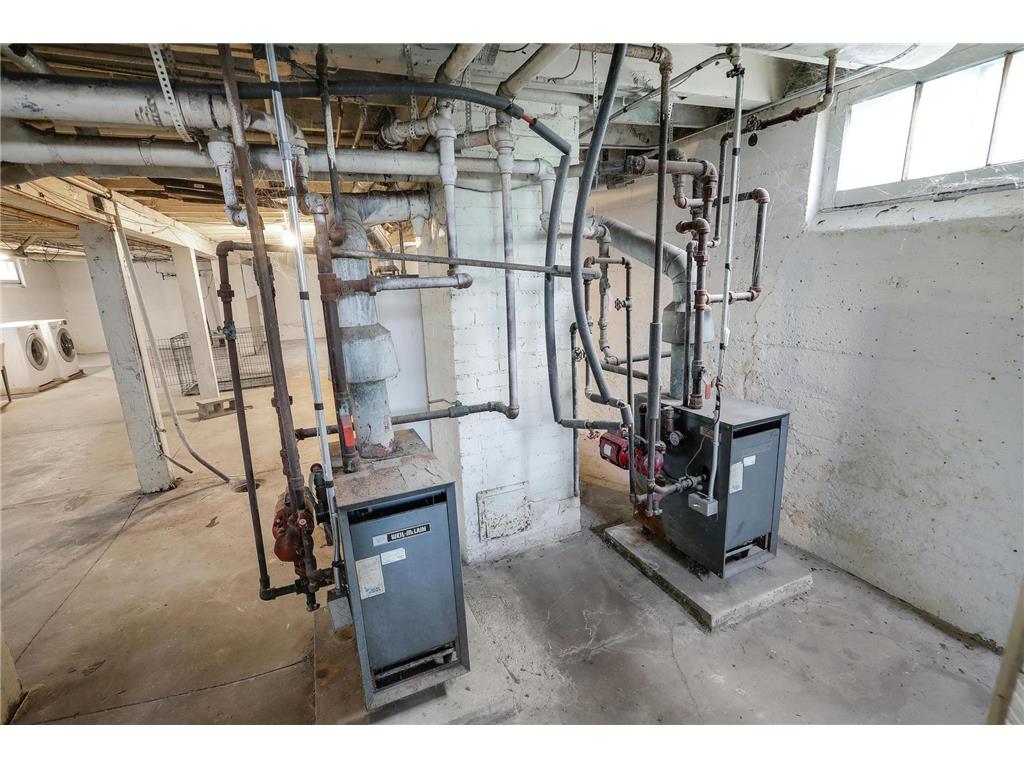 918 Queen Avenue N Minneapolis MN 55411 7013334 image44