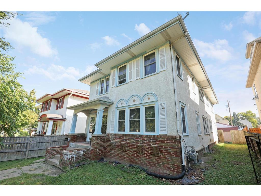 918 Queen Avenue N Minneapolis MN 55411 7013334 image48