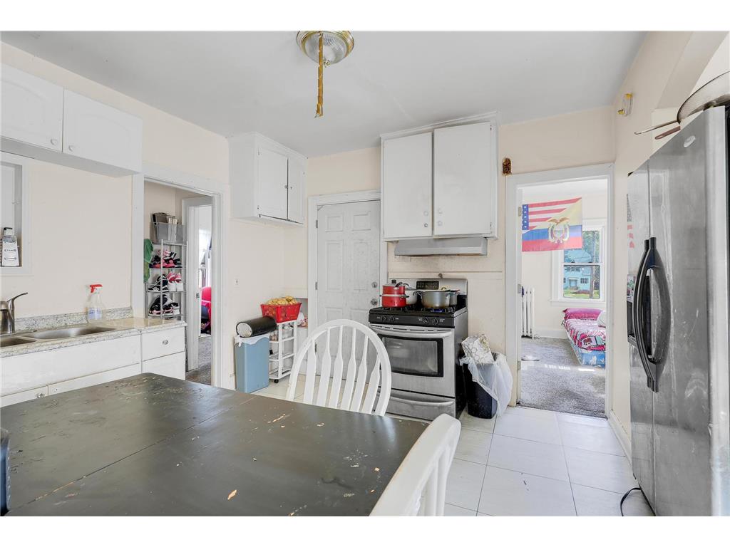918 Queen Avenue N Minneapolis MN 55411 7013334 image7