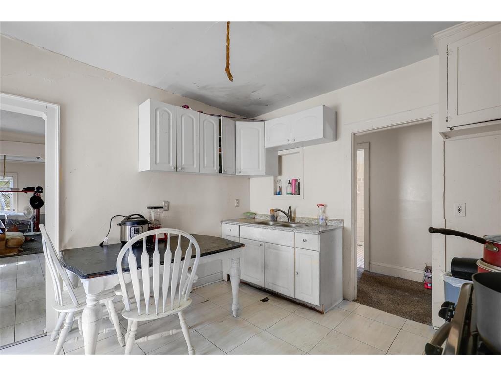 918 Queen Avenue N Minneapolis MN 55411 7013334 image9