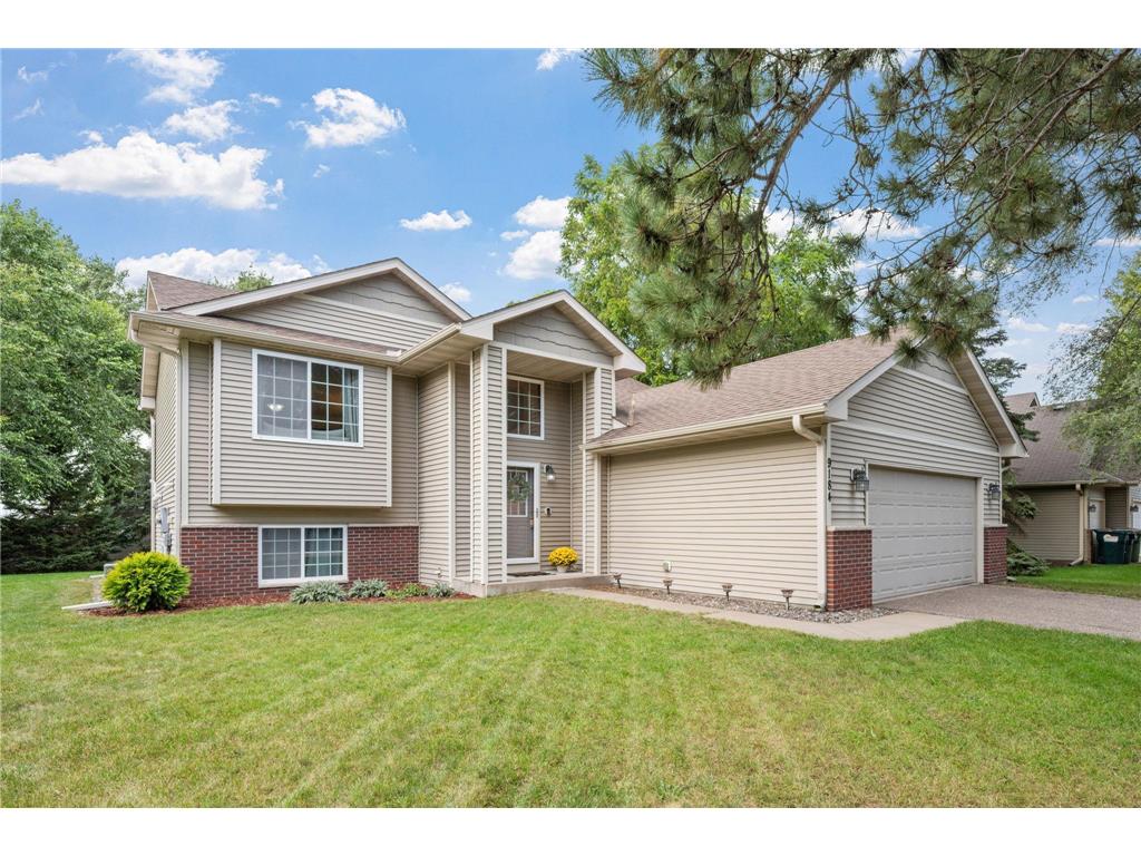 9184 Yancy Street NE Blaine MN 55449 6779287 image1