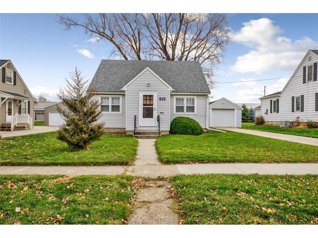 919 3rd Street SW Waseca MN 56093 6458896 image1