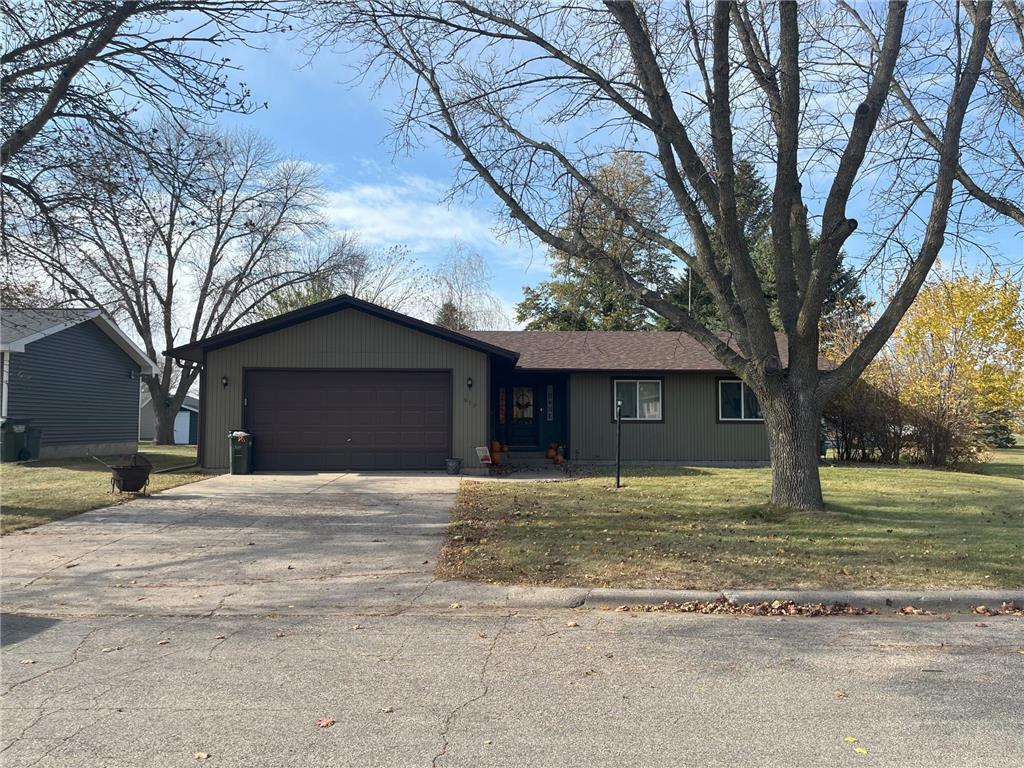 919 4th Street NW Clara City MN 56222 6629348 image1