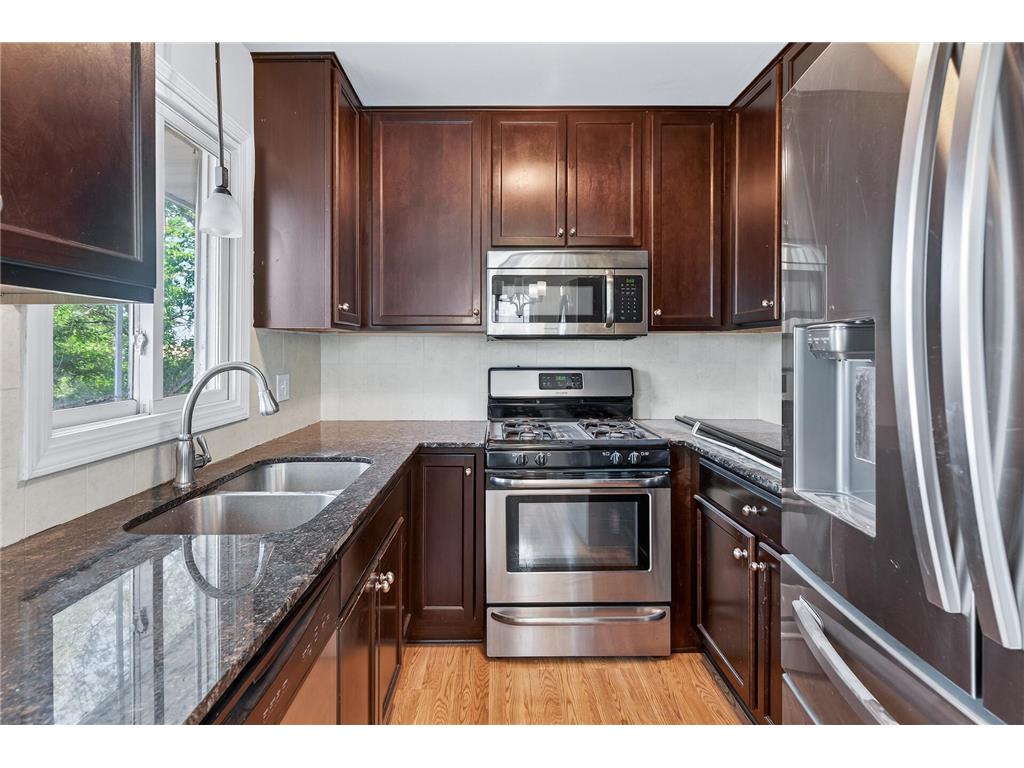 919 7th Avenue E Shakopee MN 55379 6771439 image1