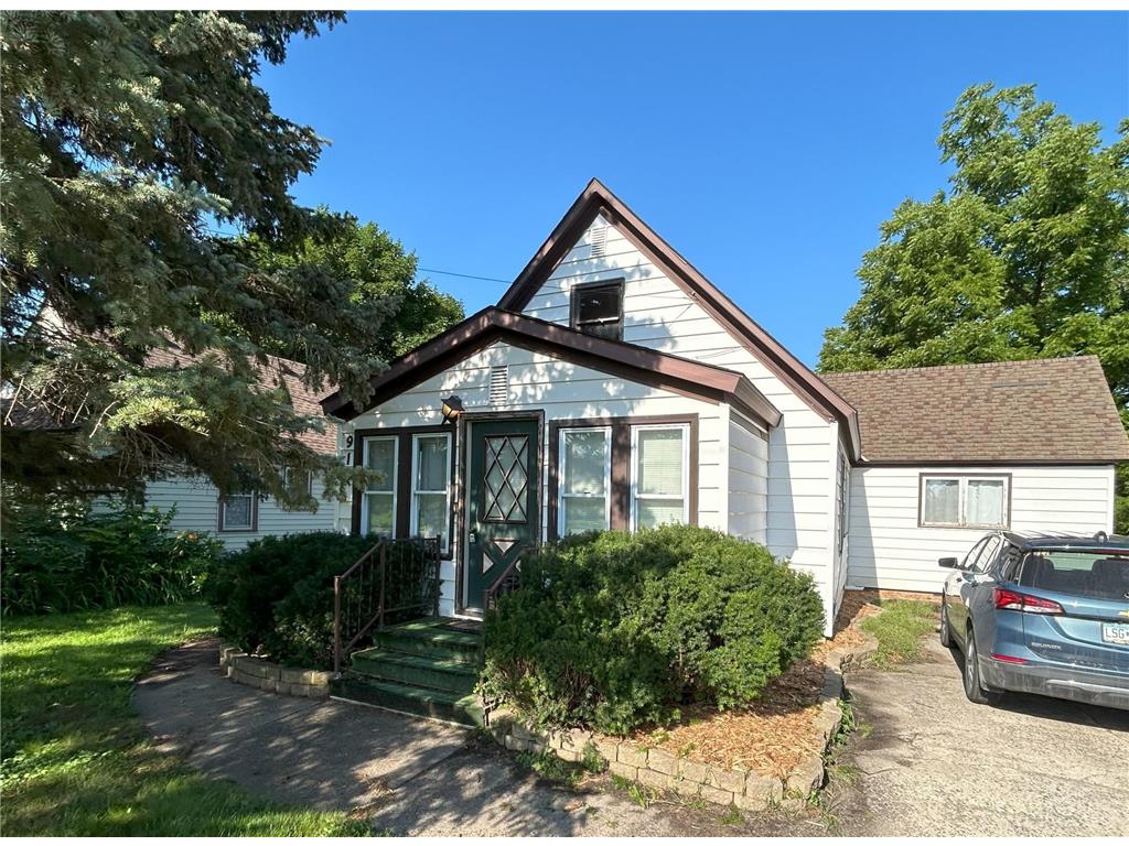 919 Benson Road Montevideo MN 56265 6580212 image1