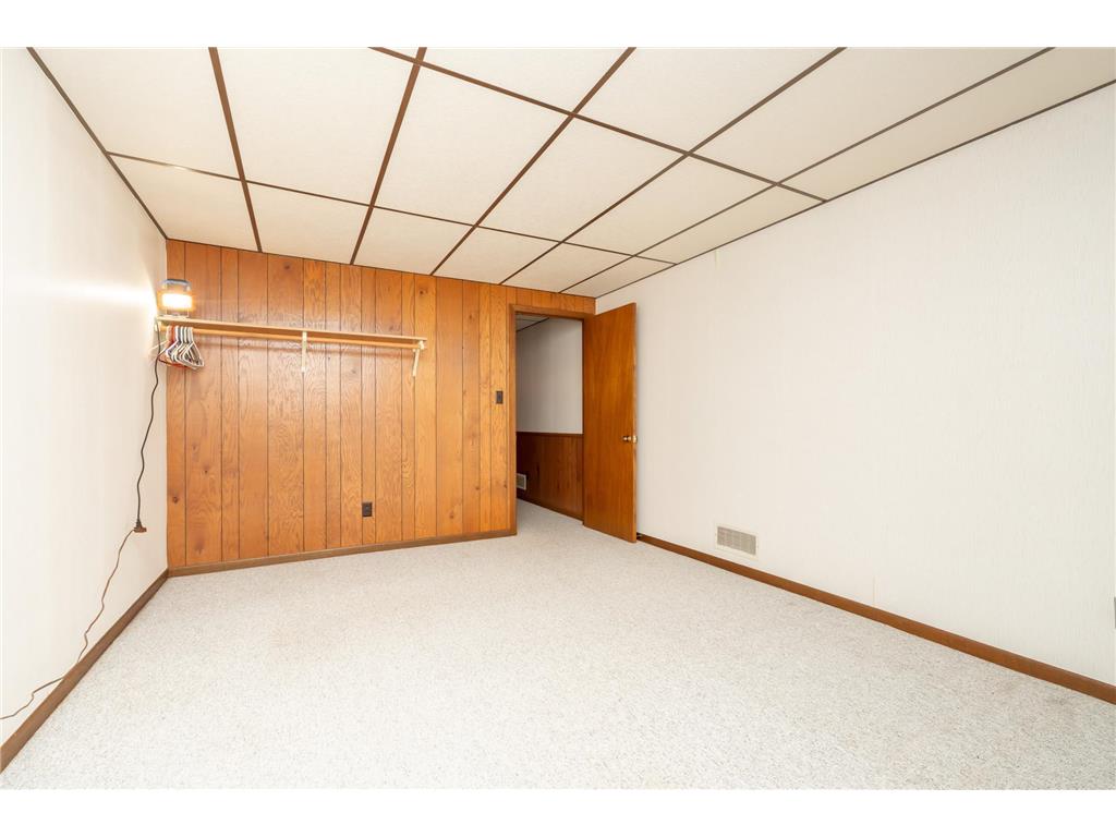 919 Church Street W Belle Plaine MN 56011 6819235 image28