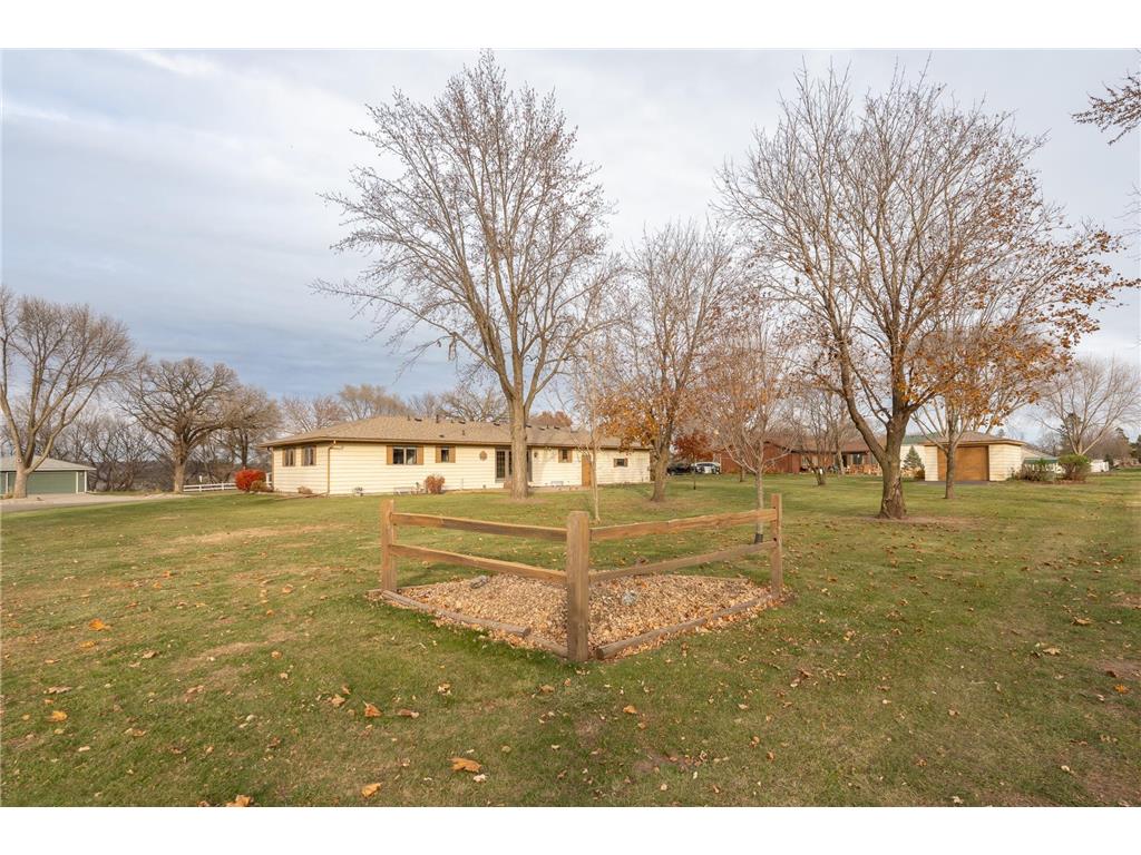 919 Church Street W Belle Plaine MN 56011 6819235 image40