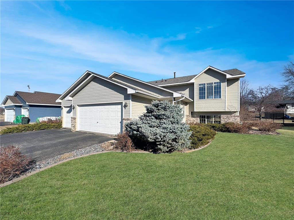 9192 Fallon Drive NE Monticello MN 55362 6672744 image1