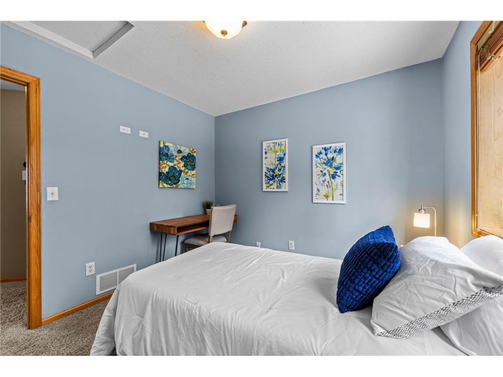 9197 Alamo Street NE Blaine MN 55449 7008447 image28