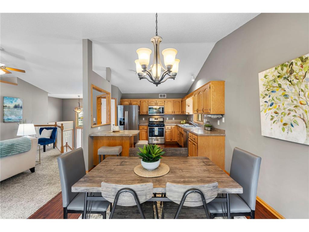 9197 Alamo Street NE Blaine MN 55449 7008447 image5