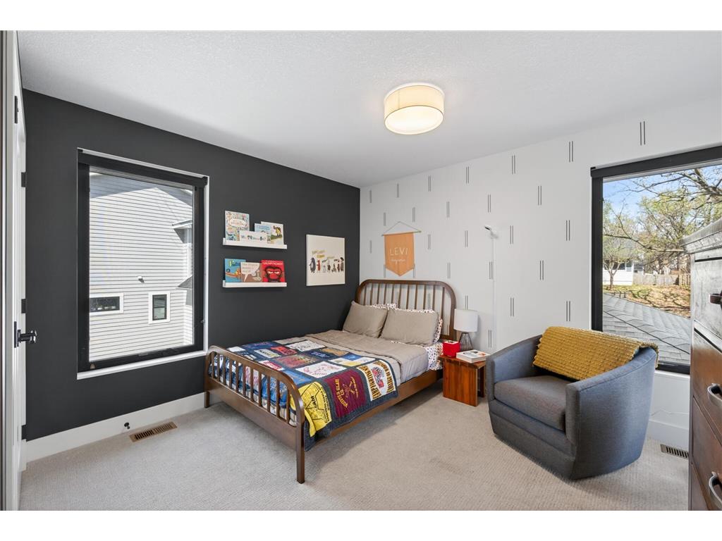 92 Birch Street Mahtomedi MN 55115 7056877 image31