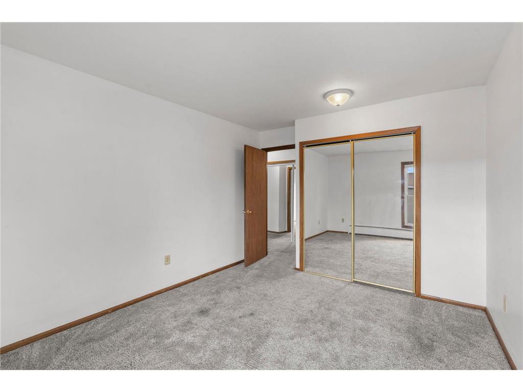 920 6th Street S #5 Hopkins MN 55343 7091094 image17