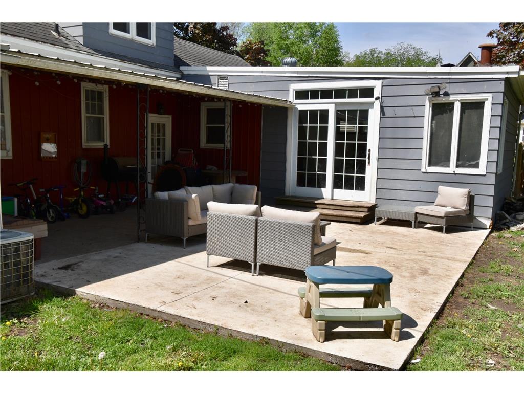 920 8th Street Sibley IA 51249 7079529 image4