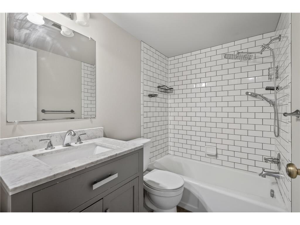 920 9th Avenue S #5 Hopkins MN 55343 7002643 image4