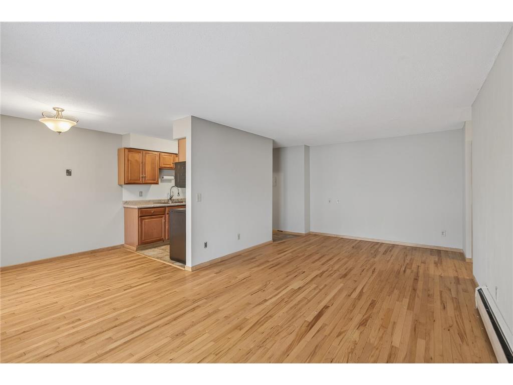 920 9th Avenue S #5 Hopkins MN 55343 7002643 image7