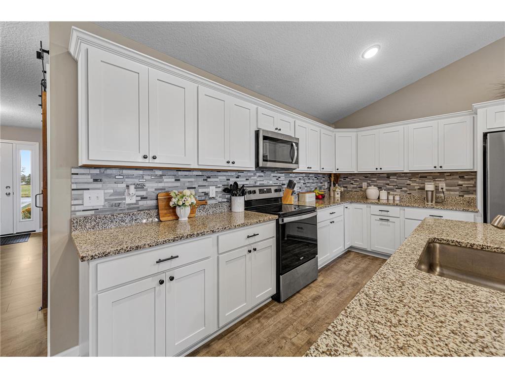 920 Amelia Court NE Montgomery MN 56069 6805688 image25