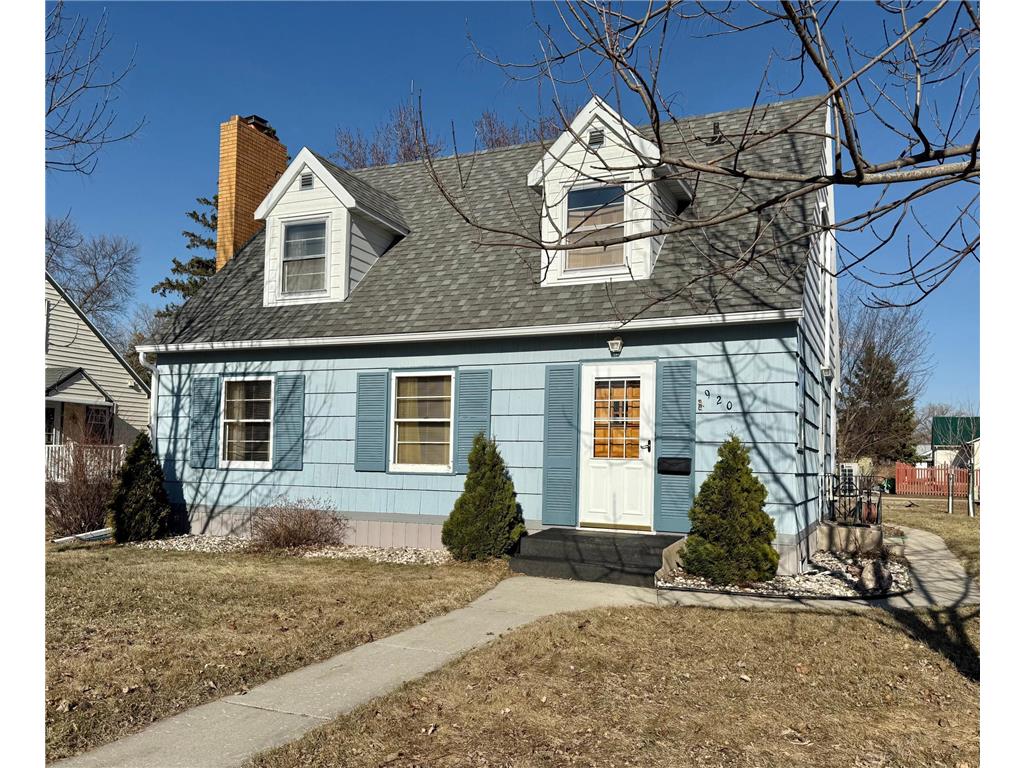 920 Arnold Avenue N Thief River Falls MN 56701 7058402 image1