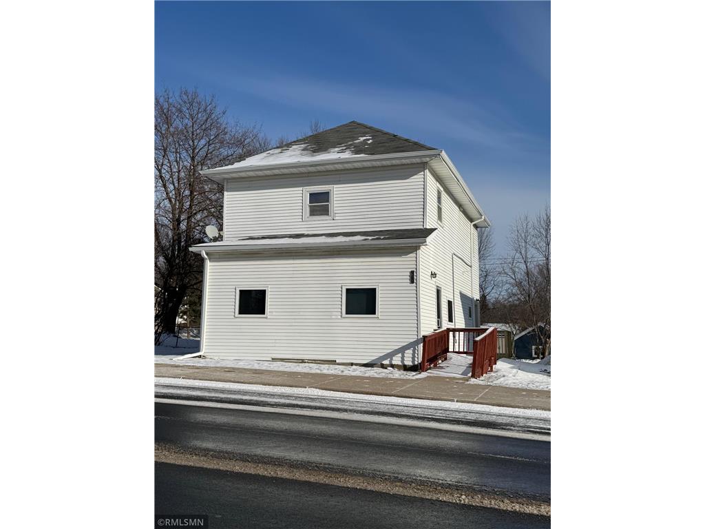 920 Davis Street Hammond WI 54015 7011807 image1