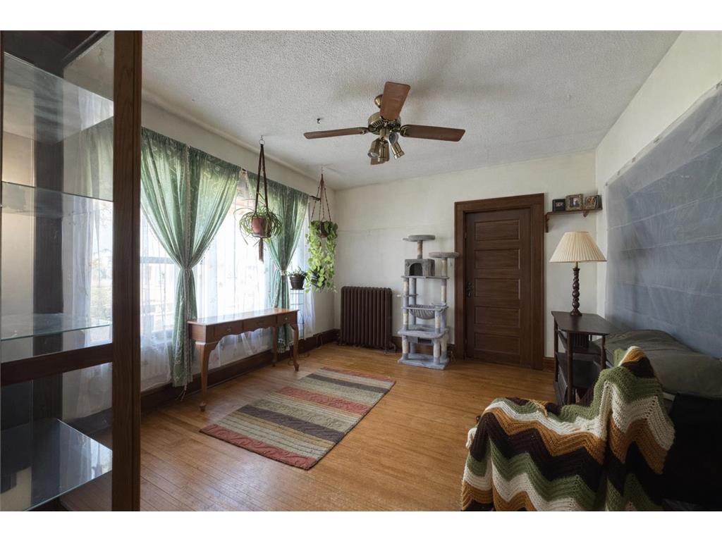 920 Elm Street Alexandria MN 56308 7044912 image3