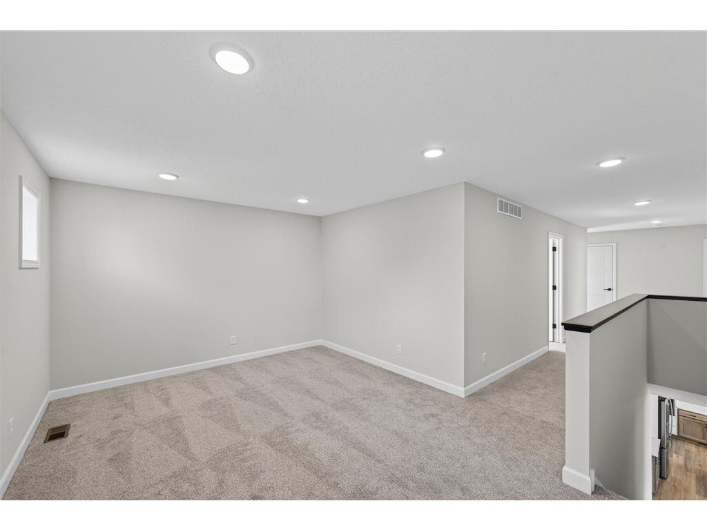 920 Kepler Avenue NE Hanover MN 55341 7066287 image32