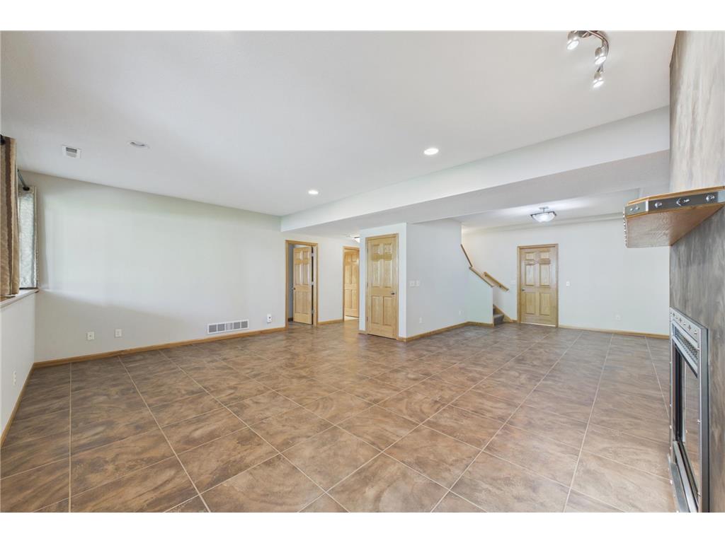 920 Keystone Court N #7 North Hudson WI 54016 7065633 image26