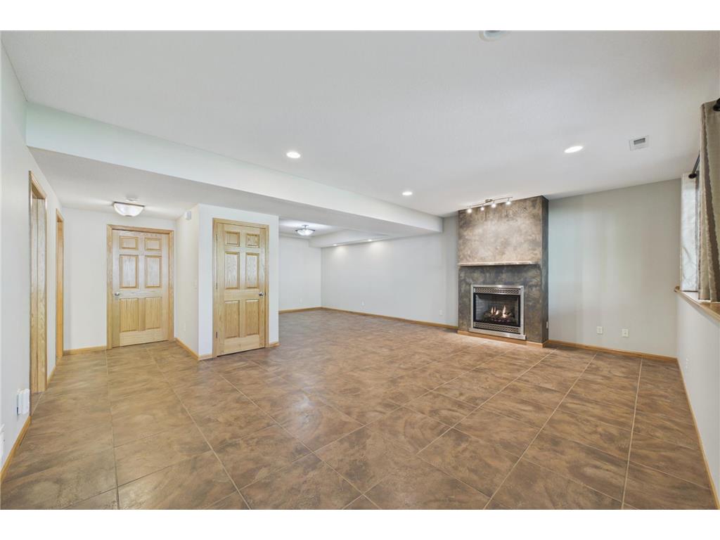 920 Keystone Court N #7 North Hudson WI 54016 7065633 image27
