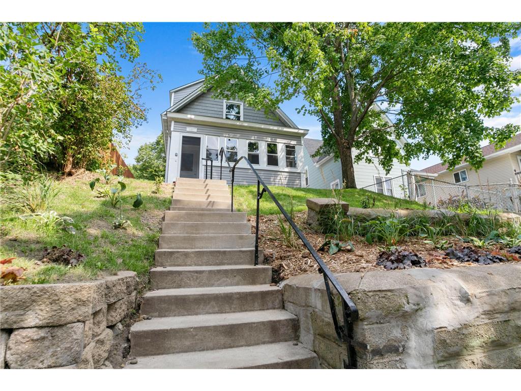 920 N Earl Street Saint Paul MN 55106 6619340 image1