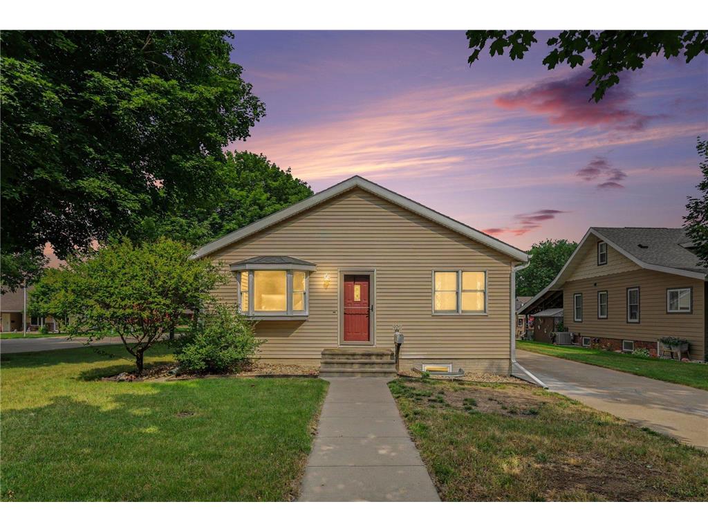 920 N Spring Street Luverne MN 56156 7105188 image1