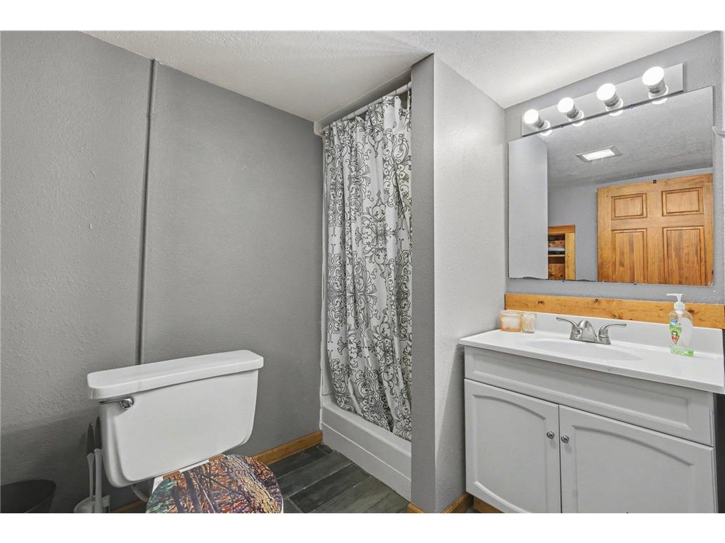 920 N Spring Street Luverne MN 56156 7105188 image17
