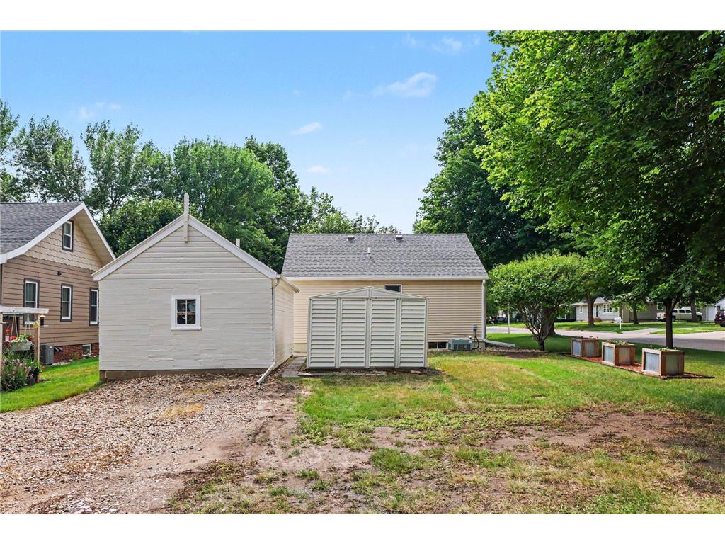 920 N Spring Street Luverne MN 56156 7105188 image26