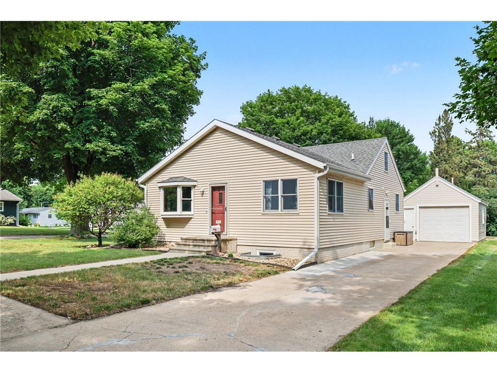 920 N Spring Street Luverne MN 56156 7105188 image3