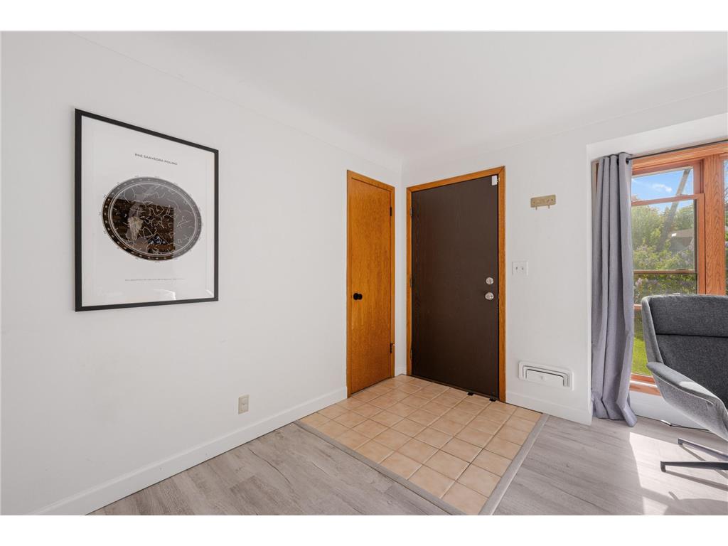 920 Ohio Street West Saint Paul MN 55118 7071365 image2