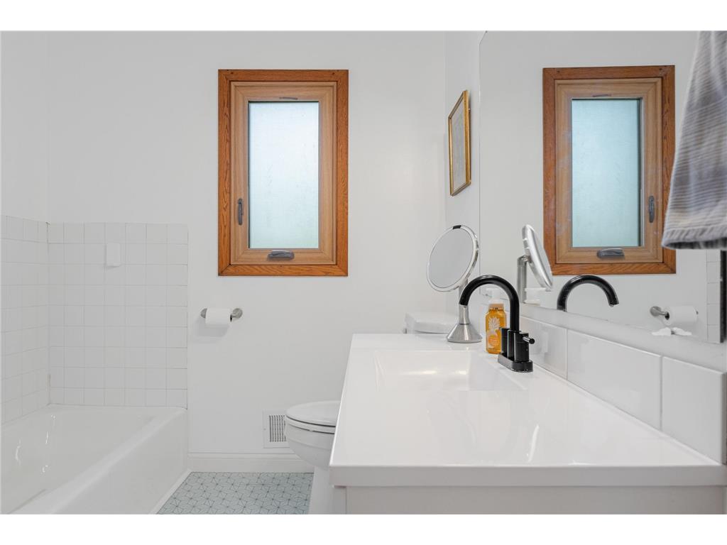 920 Ohio Street West Saint Paul MN 55118 7071365 image23