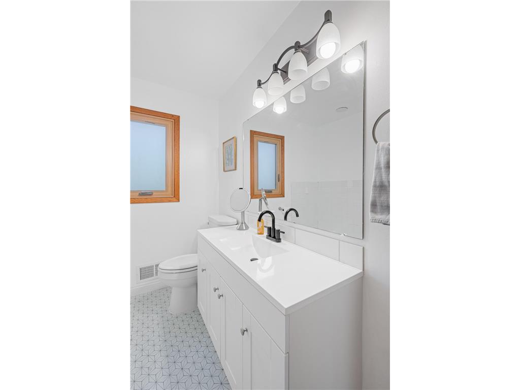 920 Ohio Street West Saint Paul MN 55118 7071365 image24