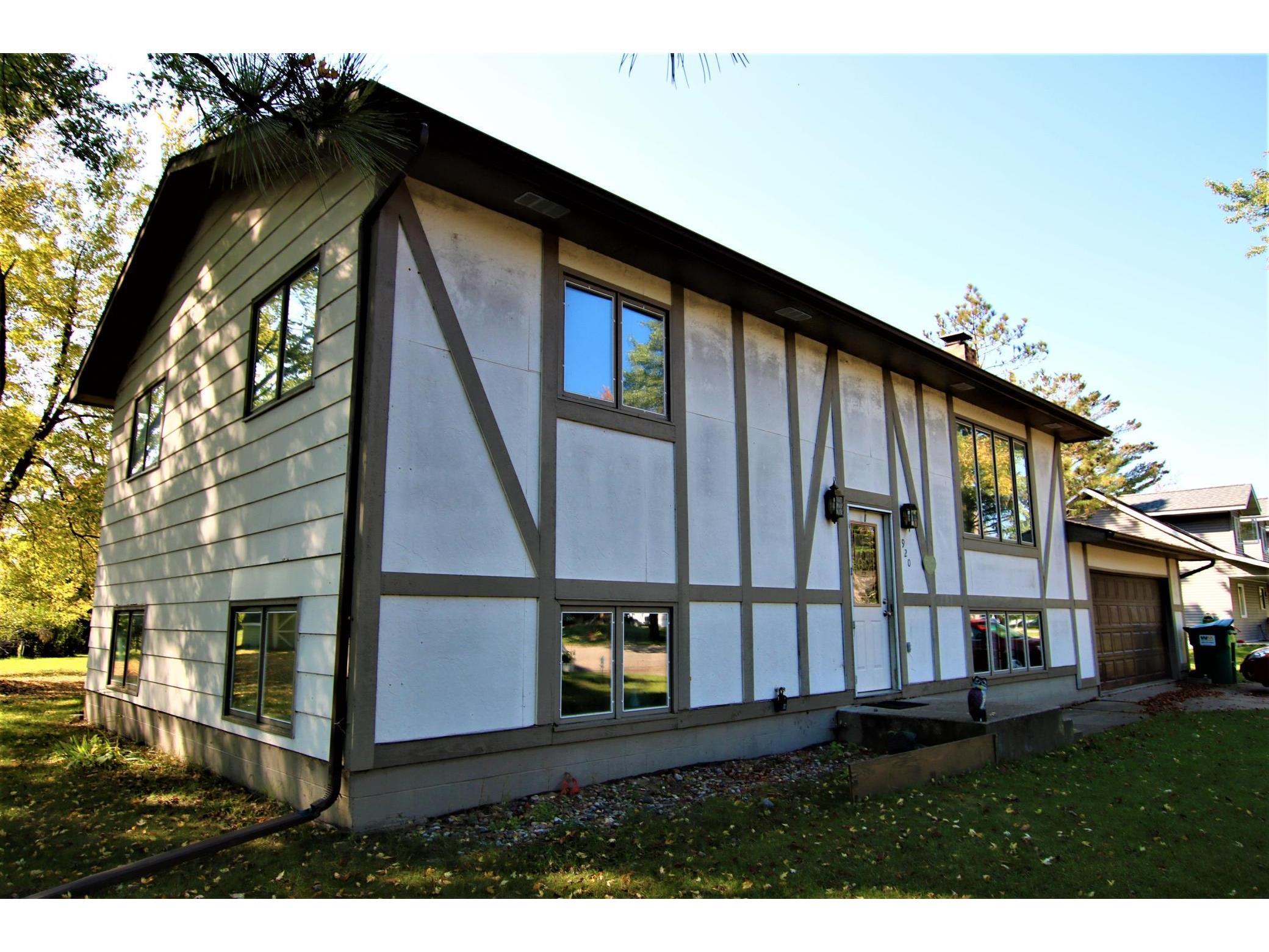 920 Park Avenue NE Staples MN 56479 6109982 image1