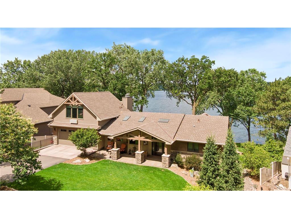 920 Pershing Circle Burnsville MN 55306 - Crystal 7097325 image1