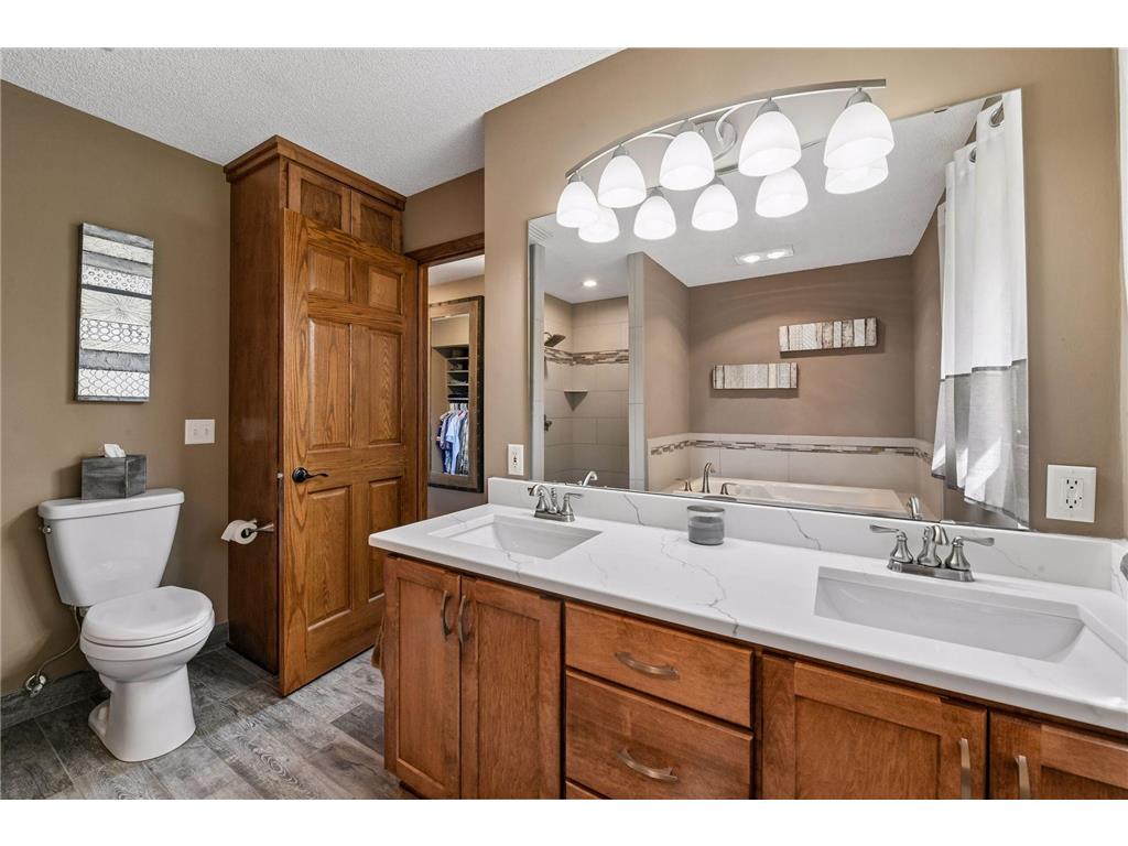 920 Pershing Circle Burnsville MN 55306 - Crystal 7097325 image18