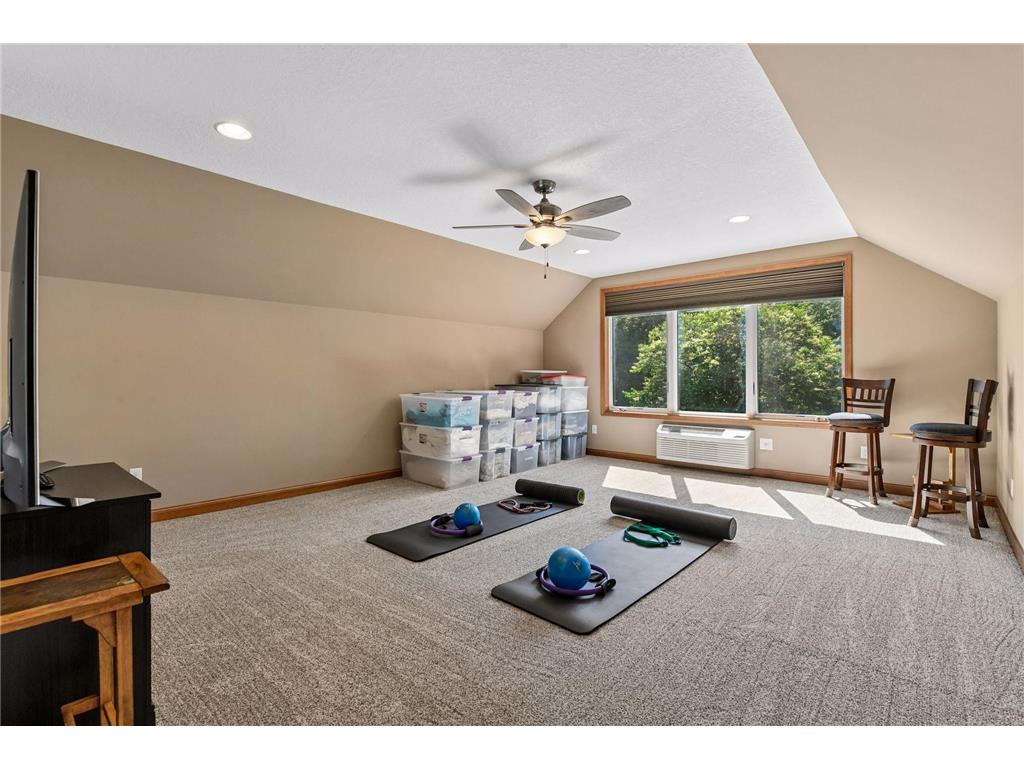 920 Pershing Circle Burnsville MN 55306 - Crystal 7097325 image25