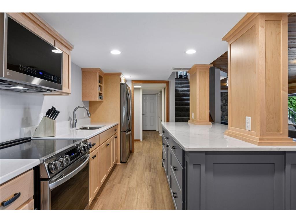 920 Pershing Circle Burnsville MN 55306 - Crystal 7097325 image32