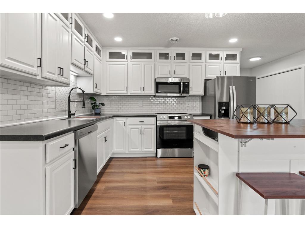 920 Portland Street Villard MN 56385 7011683 image2