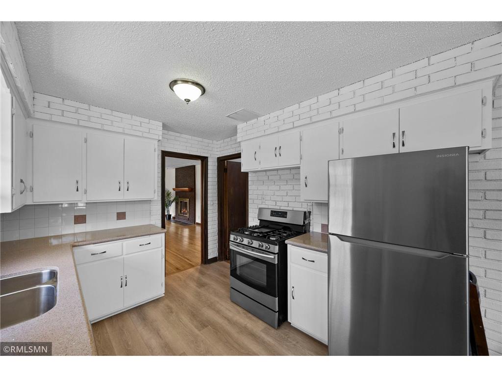 920 W 62nd Street Minneapolis MN 55419 7063064 image12