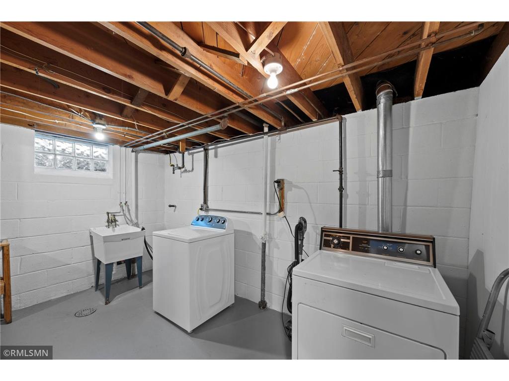 920 W 62nd Street Minneapolis MN 55419 7063064 image35