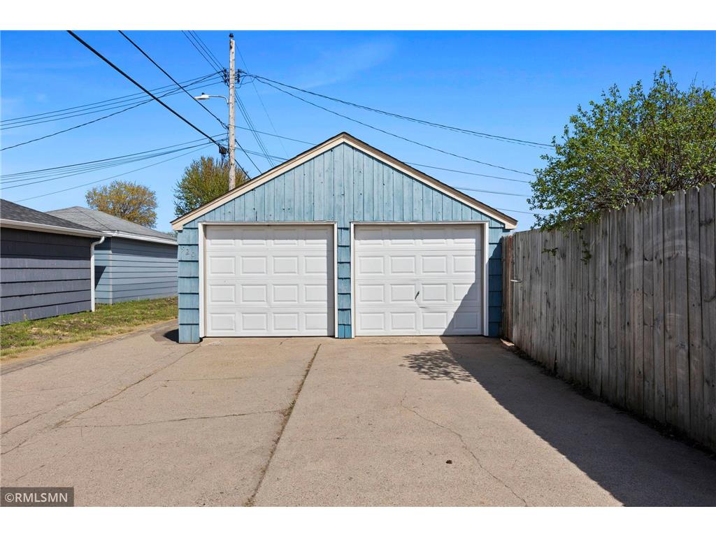 920 W 62nd Street Minneapolis MN 55419 7063064 image42