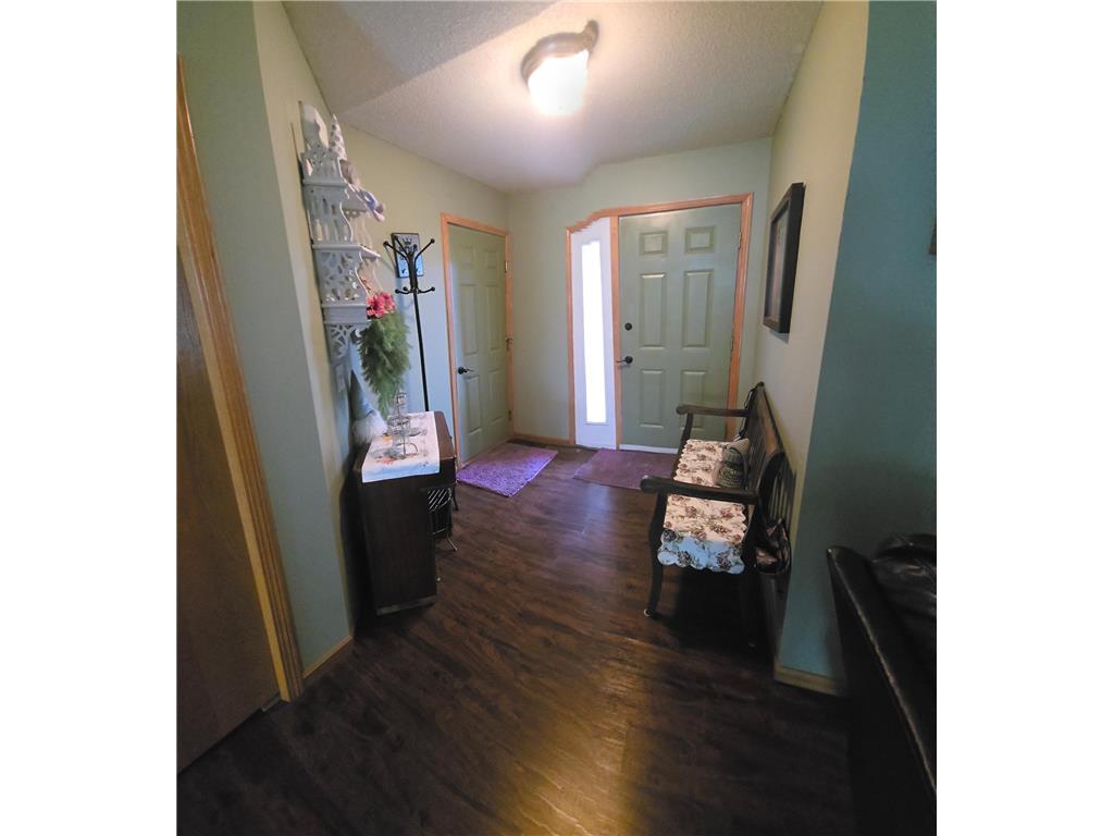 920 W 9th Street Rush City MN 55069 7051076 image10
