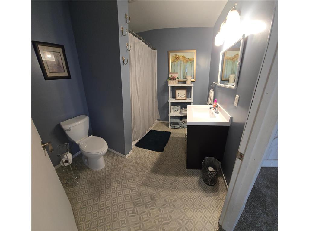 920 W 9th Street Rush City MN 55069 7051076 image15