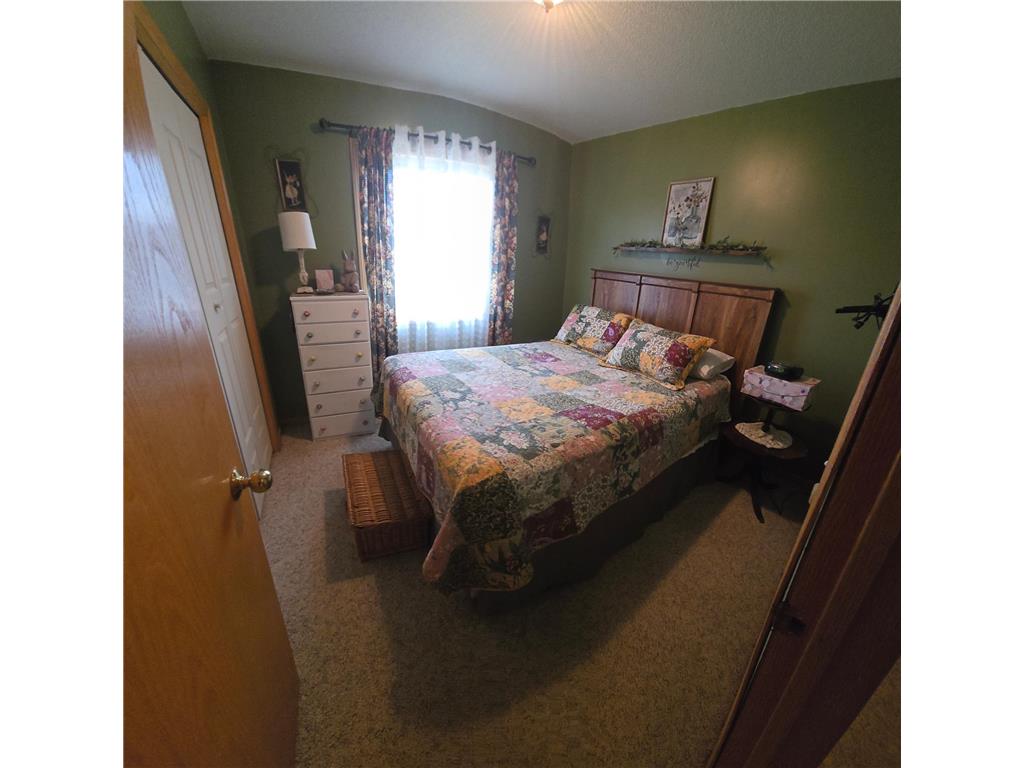 920 W 9th Street Rush City MN 55069 7051076 image17